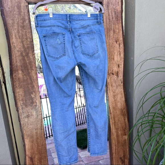 GAP Skinny Jeans - Picture 4 of 9